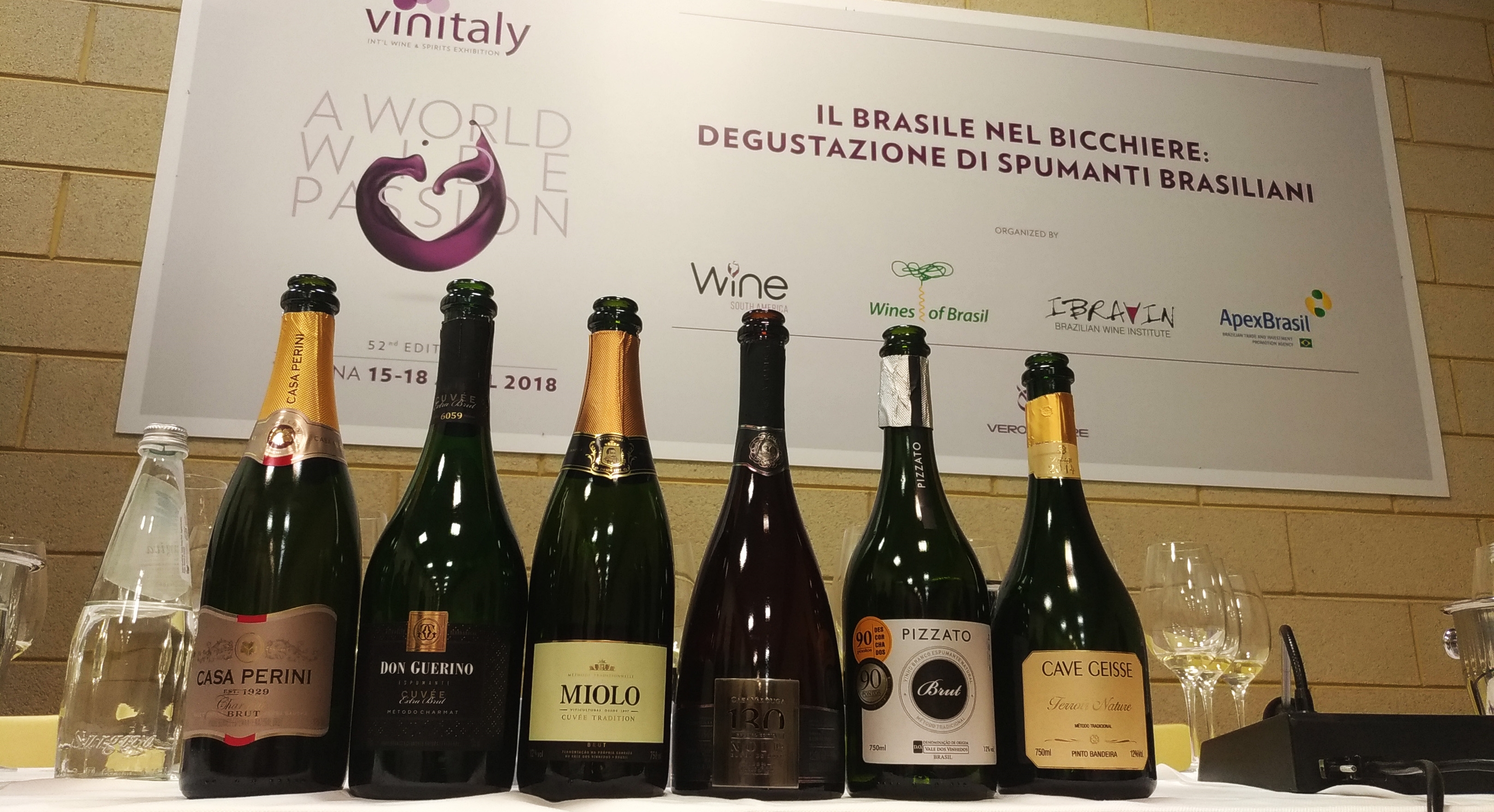 ESPUMANTES BRASILEIROS IMPRESSIONAM ITALIANOS EM MASTERCLASS NA VINITALY