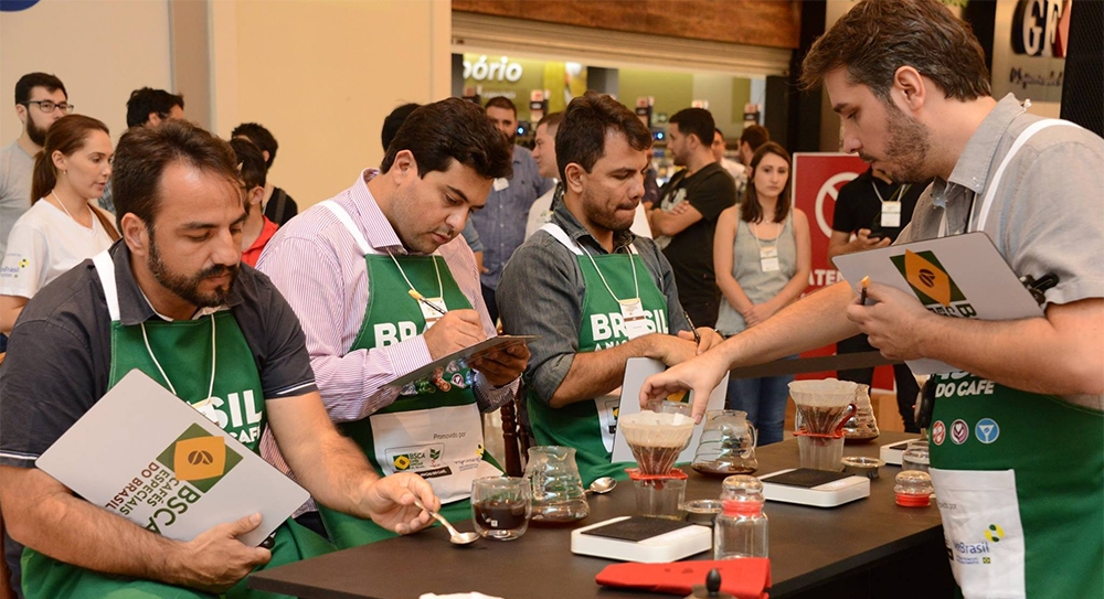 CAFÉ ESPECIAL: CAMPEONATO DE CUP TASTERS DEFINIRÁ MELHOR DEGUSTADOR DO BRASIL