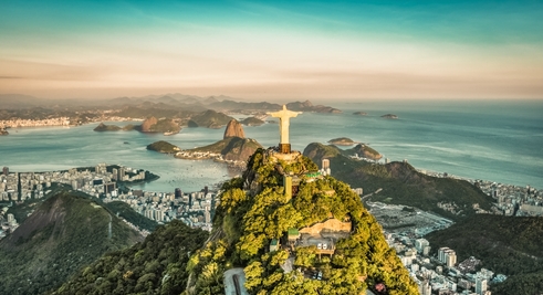 PLANEJAMENTO FINANCEIRO INTERNACIONAL NO RIO DE JANEIRO