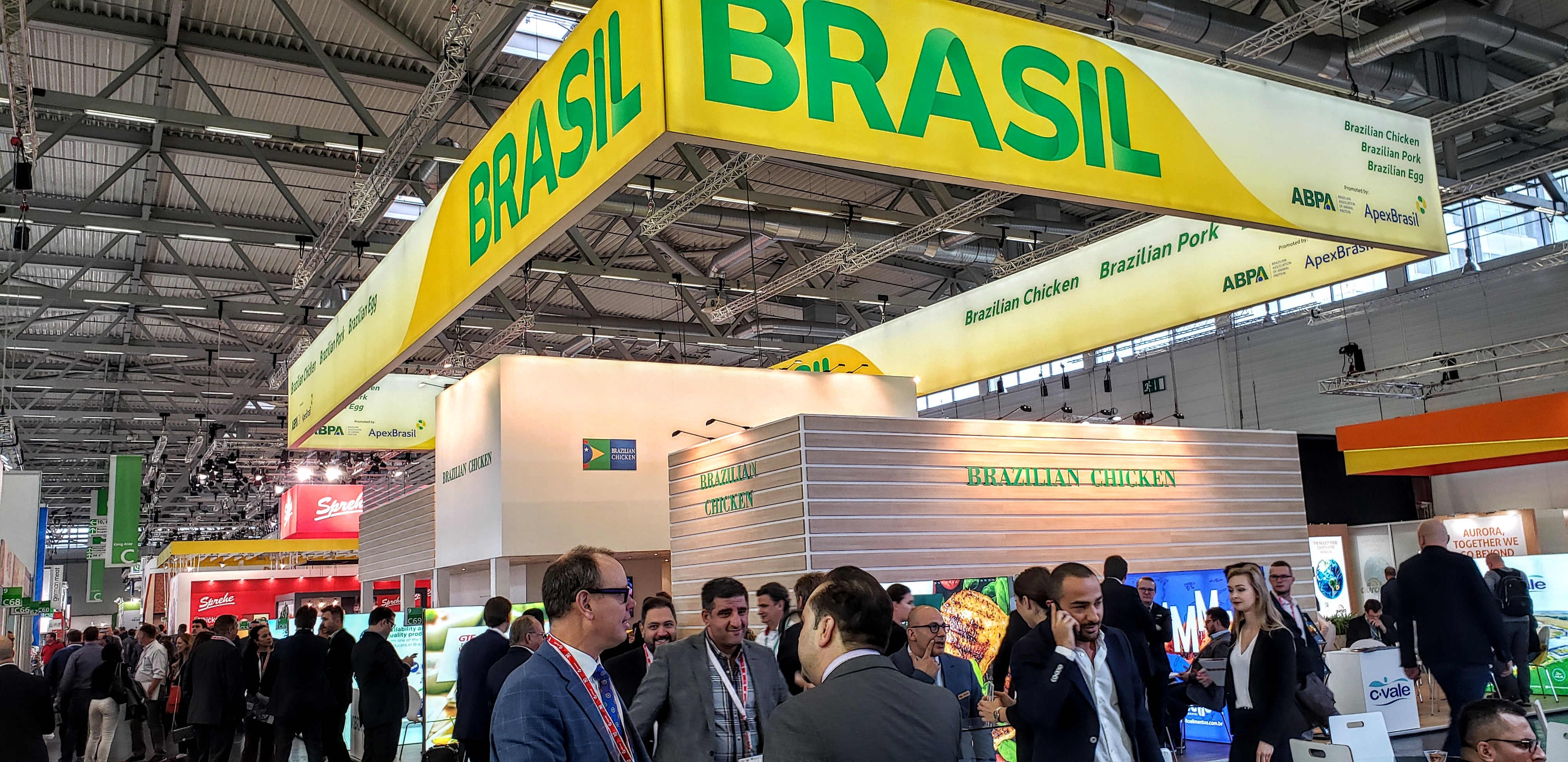 Parceria entre ABPA e Apex-Brasil estimula exportações da avicultura e da suinocultura em 2019