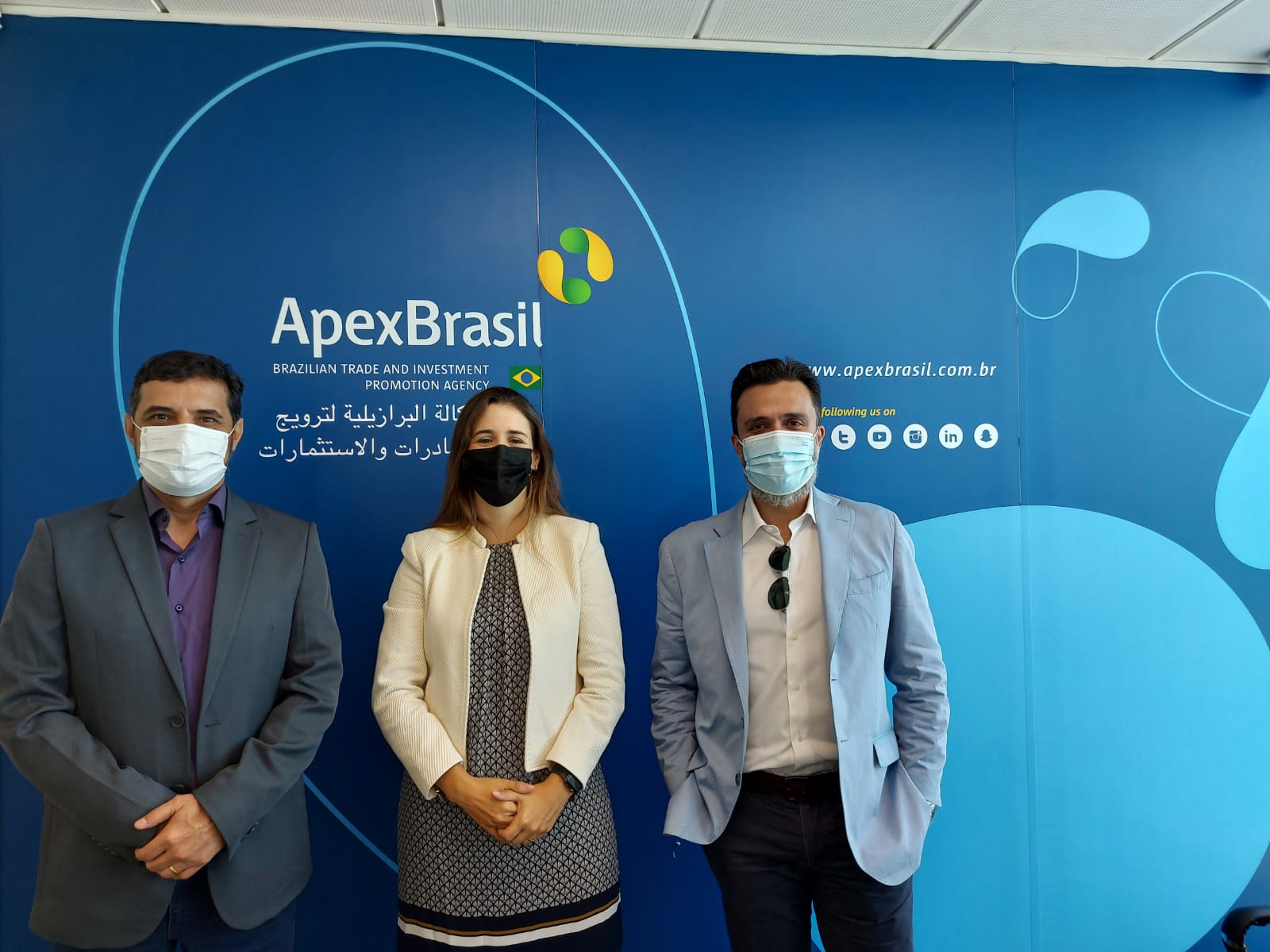 Setor de rochas brasileiro visita escritório da Apex-Brasil em Dubai