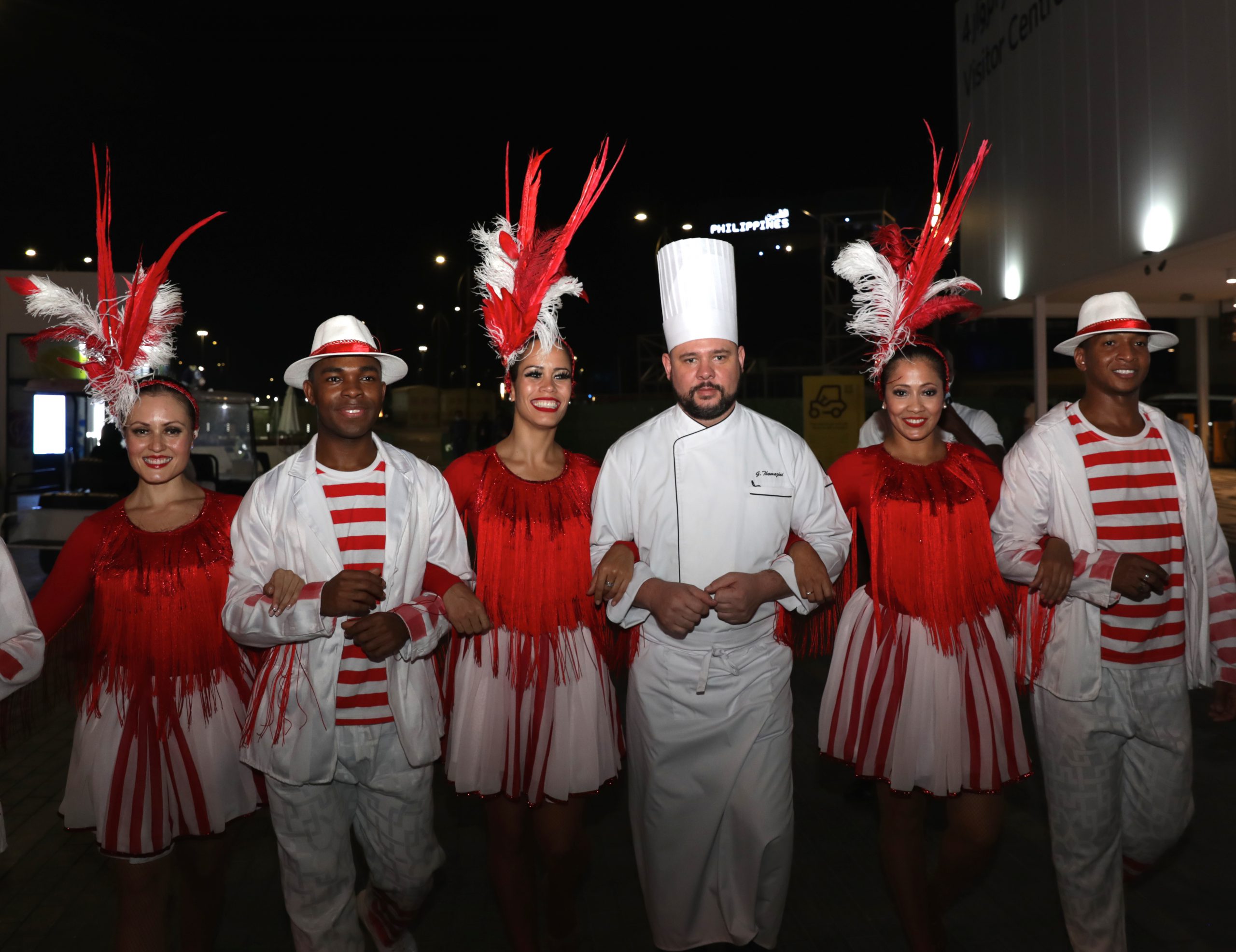 Tempero brasileiro: Chef Geraldo Thomazini desfila na Expo 2020 Dubai
